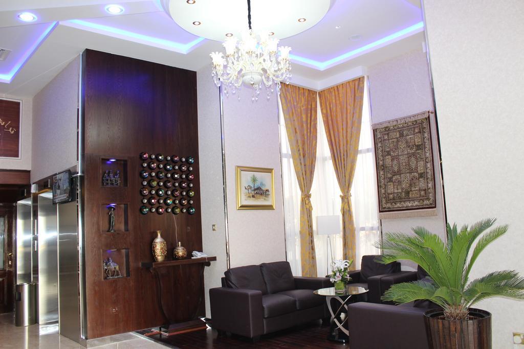 Al Diar Dana Hotel Abu Dhabi Exteriör bild